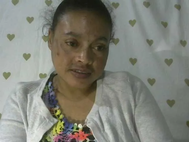 Live sex webcam photo for LorahXVane #291635679