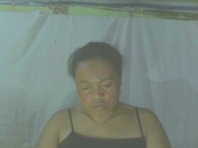 Live sex webcam photo for LorahXVane #292060403