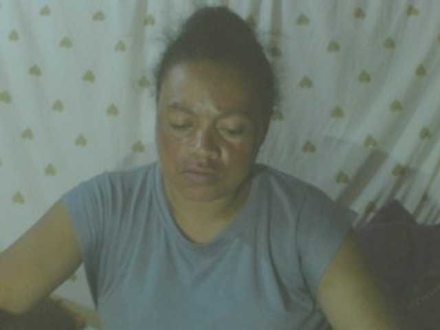 Live sex webcam photo for LorahXVane #292321017