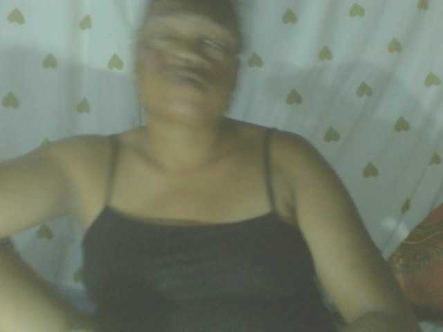 Live sex webcam photo for LorahXVane #292375928