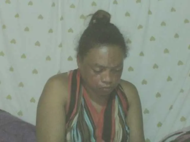 Live sex webcam photo for LorahXVane #292382367