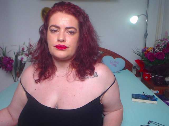 Live sex webcam photo for Loraynne #272995821