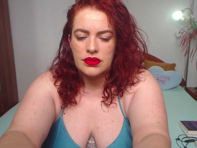 Live sex webcam photo for Loraynne #273915392