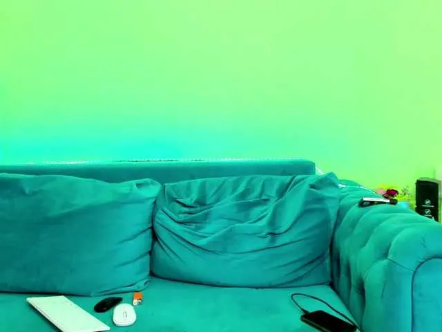 Live sex webcam photo for LorelaiKiss #276165192