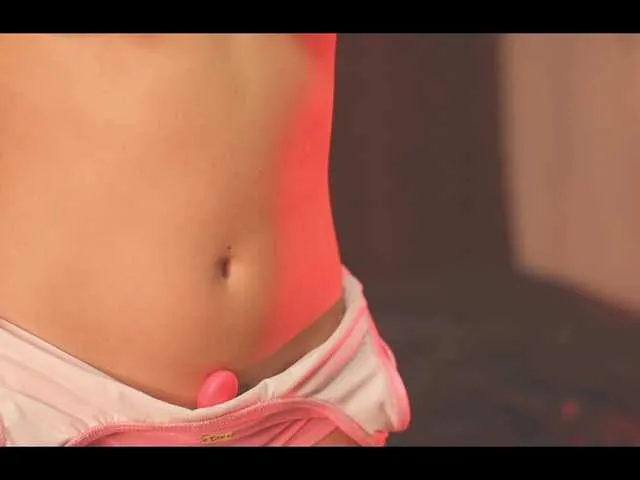 Live sex webcam photo for LorenRosse #277827819