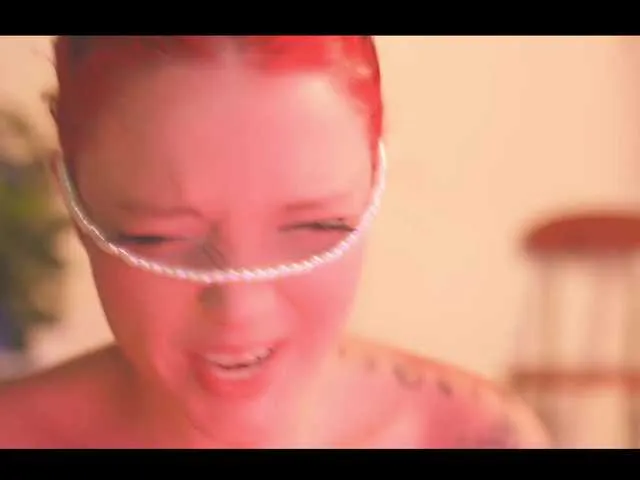 Live sex webcam photo for LorenRosse #278167945