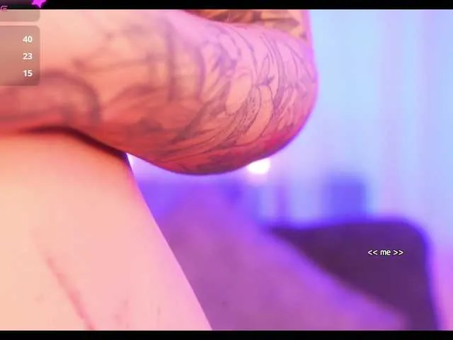 Live sex webcam photo for LorenRosse #290516864