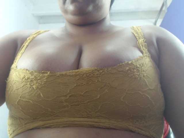 Live sex webcam photo for Lorena60 #276770330