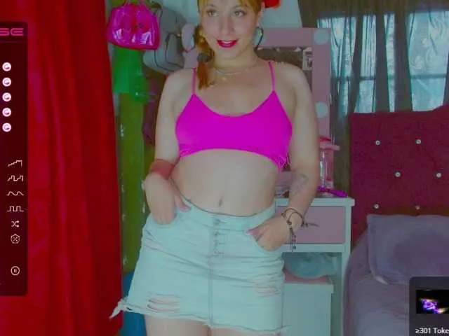 Live sex webcam photo for Lorenalyh #275984247