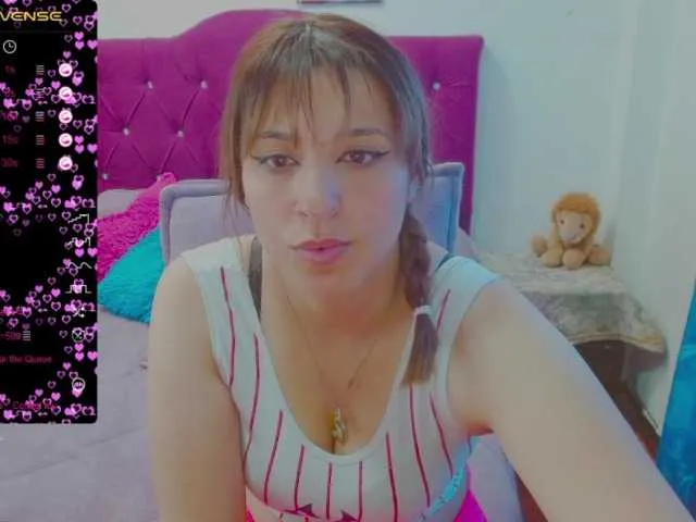 Live sex webcam photo for Lorenalyh #276684140