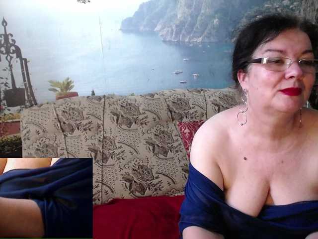 Live sex webcam photo for Lori2017 #275567756