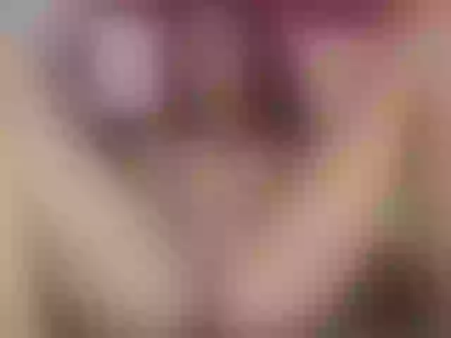 Live sex webcam photo for LoriMinelli #291900832
