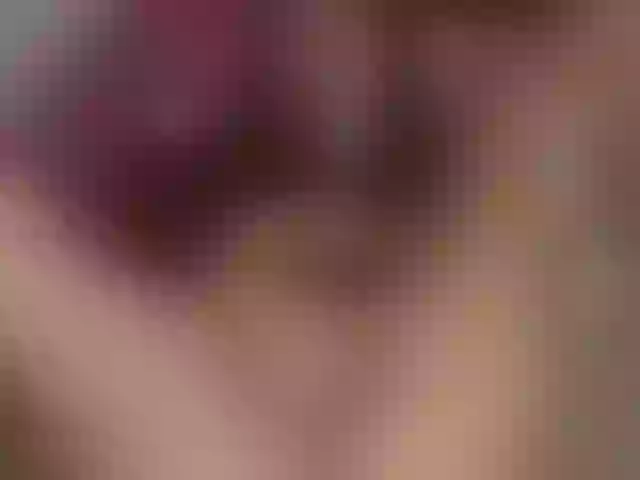 Live sex webcam photo for LoriMinelli #292041465