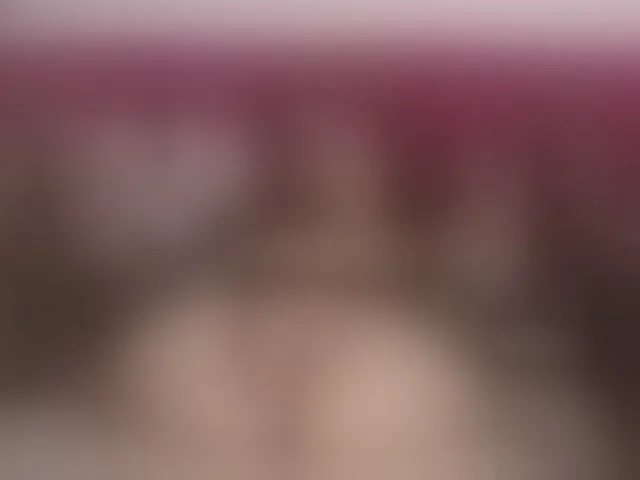 Live sex webcam photo for LoriMinelli #293001520