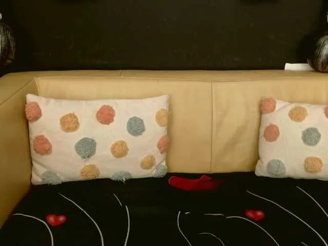 Live sex webcam photo for LornaSerenity #276373910