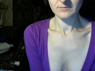 Live sex webcam photo for LorraineOSun #287920689