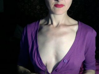 Live sex webcam photo for LorraineOSun #229903105
