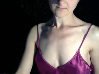 Live sex webcam photo for LorraineOSun #233144497