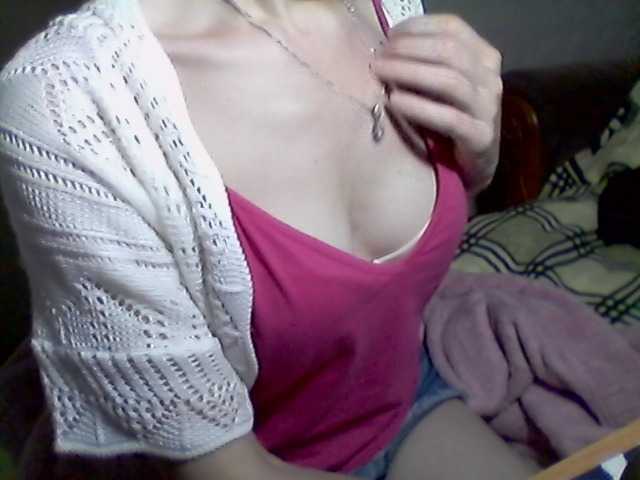 Live sex webcam photo for LorraineOSun #272089962