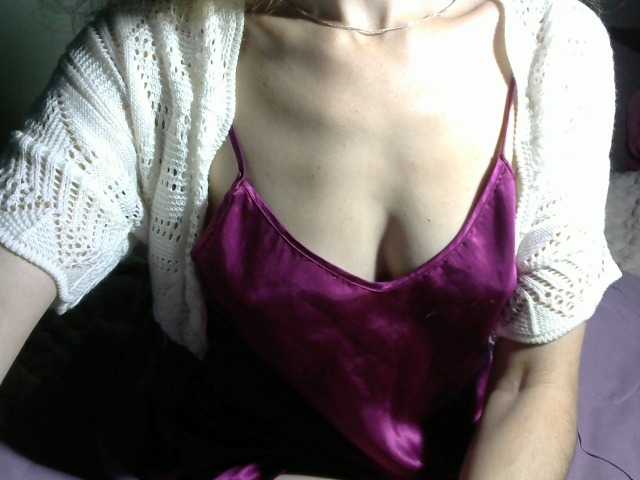 Live sex webcam photo for LorraineOSun #277036927
