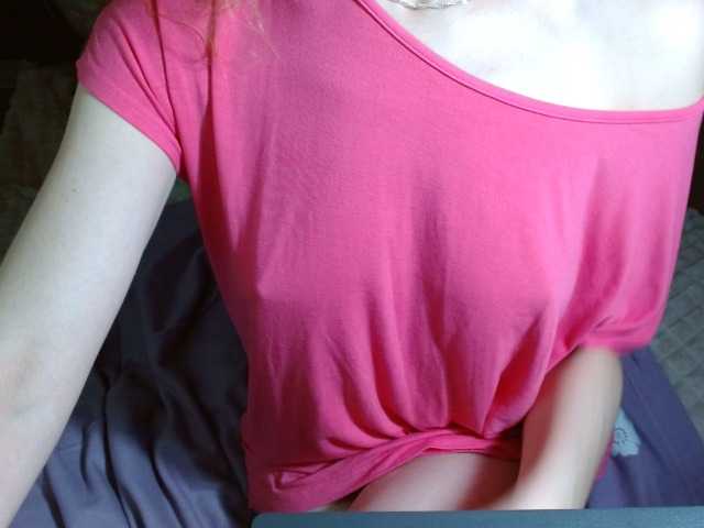 Live sex webcam photo for LorraineOSun #277505295