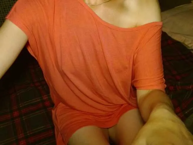 Live sex webcam photo for LorraineOSun #291825867