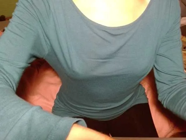 Live sex webcam photo for LorraineOSun #292089647