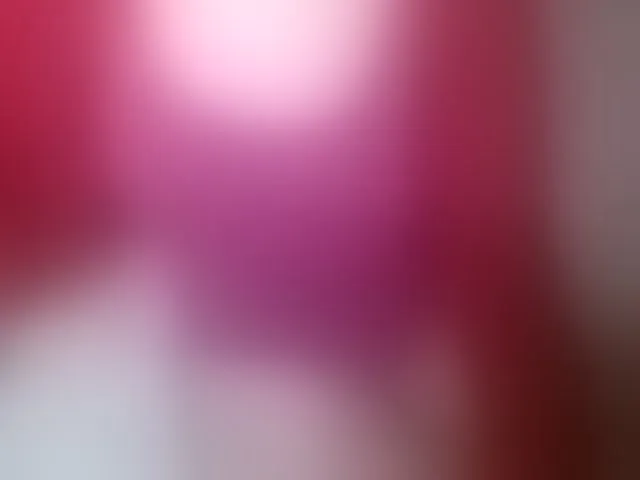 Live sex webcam photo for LorraineOSun #292843545