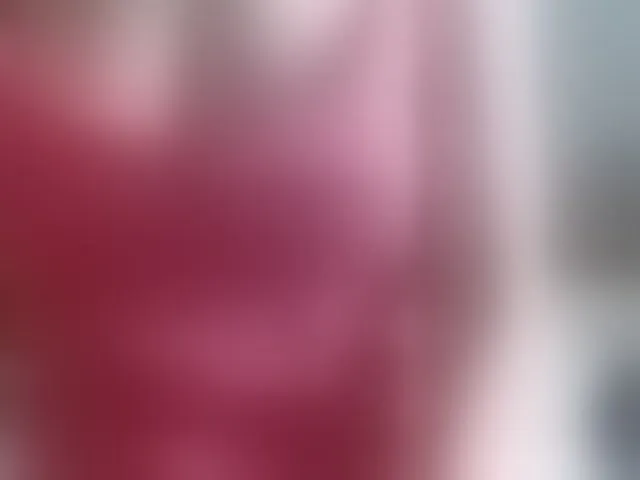 Live sex webcam photo for LorraineOSun #293815510