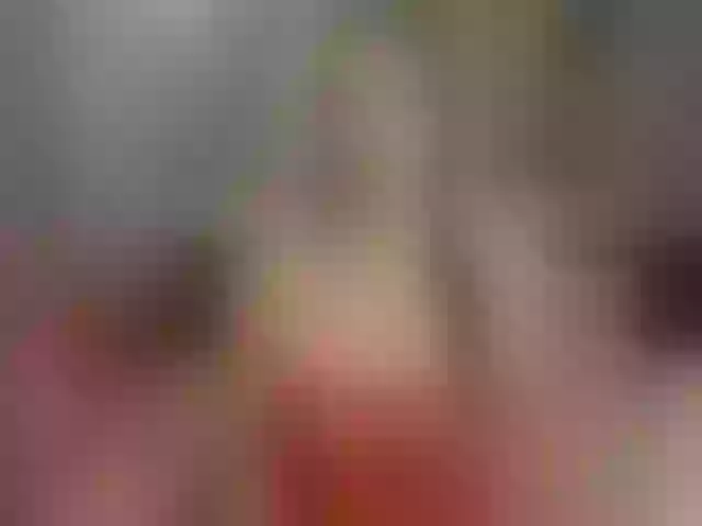 Live sex webcam photo for Lorrena01 #276350783