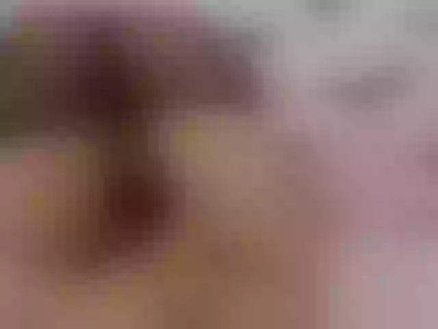 Live sex webcam photo for Lorrena01 #276591655