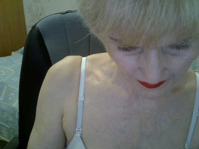 Live sex webcam photo for Lotus-11 #275716690