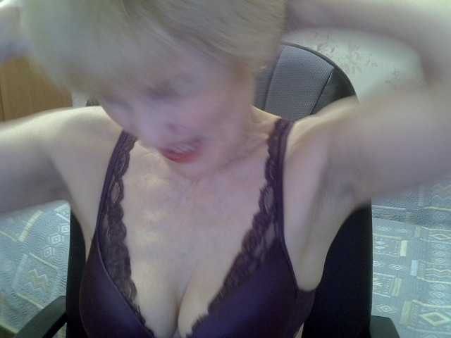 Live sex webcam photo for Lotus-11 #275766719