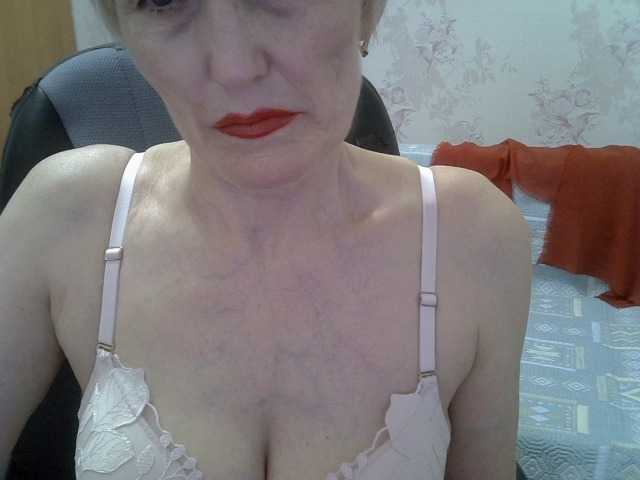 Live sex webcam photo for Lotus-11 #275990662