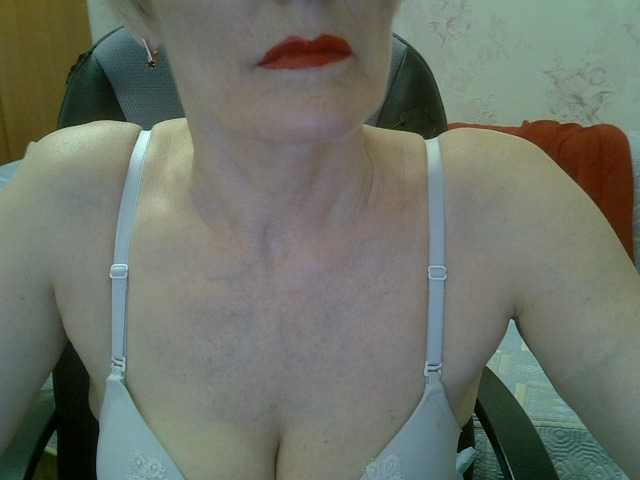 Live sex webcam photo for Lotus-11 #276153253