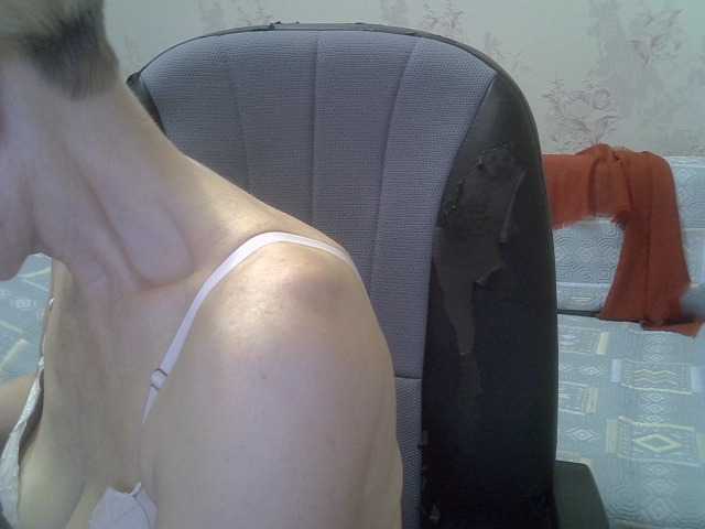 Live sex webcam photo for Lotus-11 #276321302