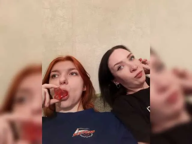 Live sex webcam photo for LoucyDina #272505583