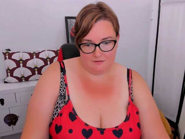 Live sex webcam photo for LouissaSmile #289955747