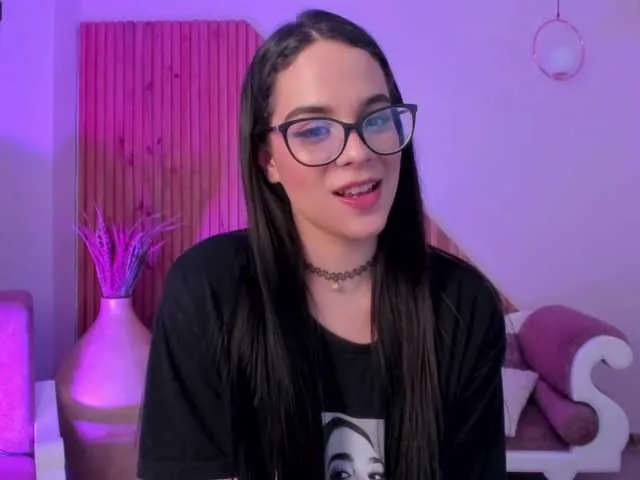 Live sex webcam photo for LourenRouge #274064196