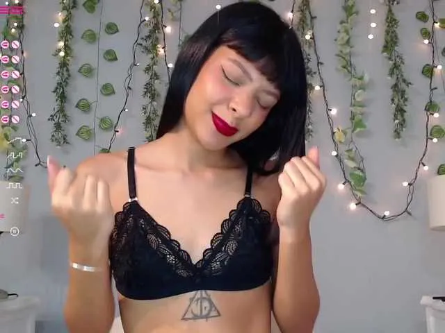 Live sex webcam photo for LousMiller #272247518