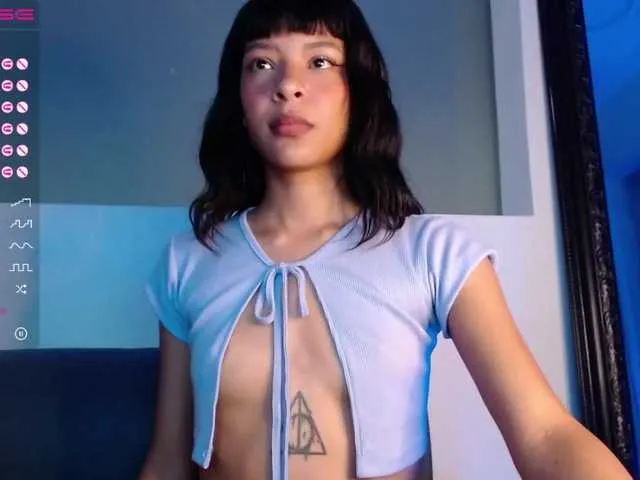 Live sex webcam photo for LousMiller #272311552
