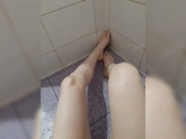 Live sex webcam photo for Love-Queen #272156641