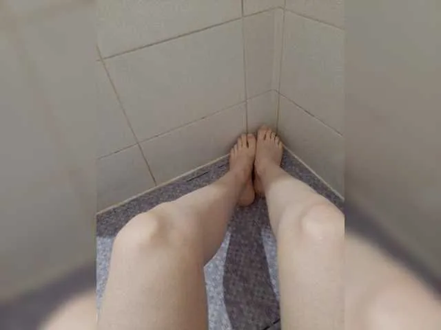 Live sex webcam photo for Love-Queen #272313429