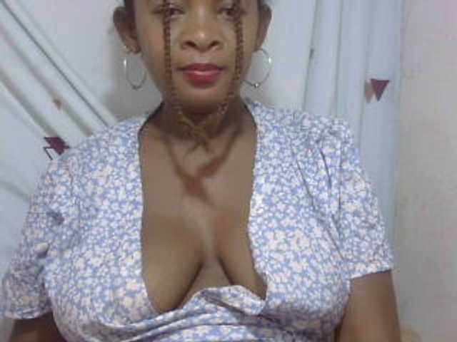 Live sex webcam photo for Love-Sexya #294097212