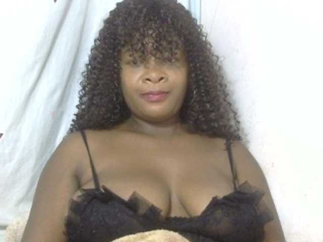 Live sex webcam photo for Love-Sexya #294141393