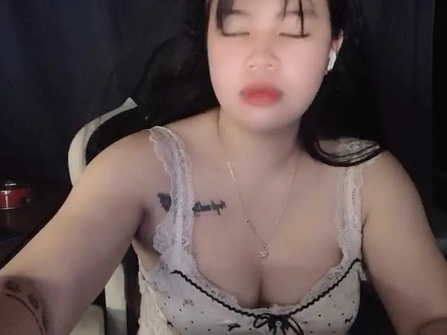 Live sex webcam photo for Love-x69x #293615697