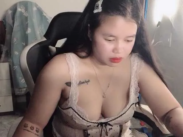 Live sex webcam photo for Love-x69x #294071648