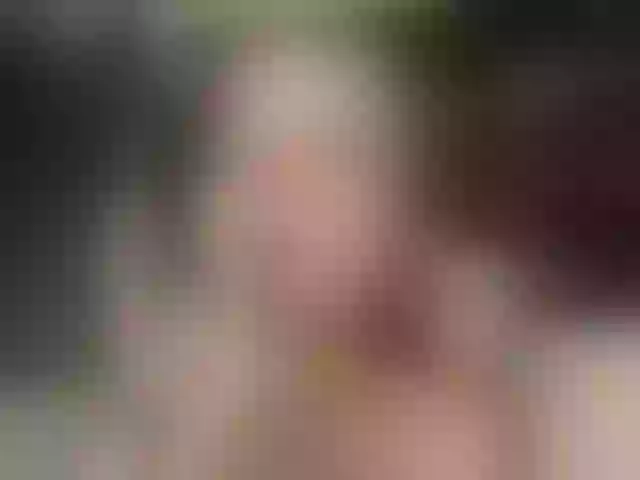 Live sex webcam photo for LoveAndSex24 #292000432