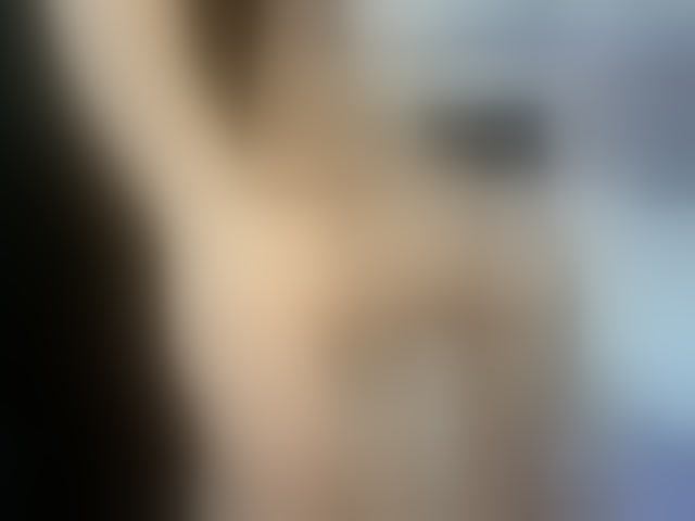 Live sex webcam photo for LoveAndSex24 #294141042