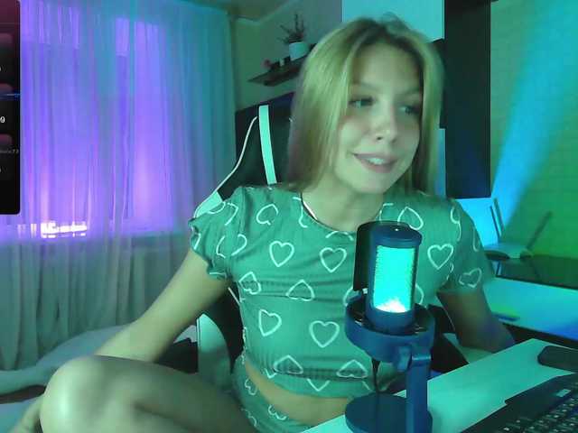 Live sex webcam photo for LoveFamilya #277890274